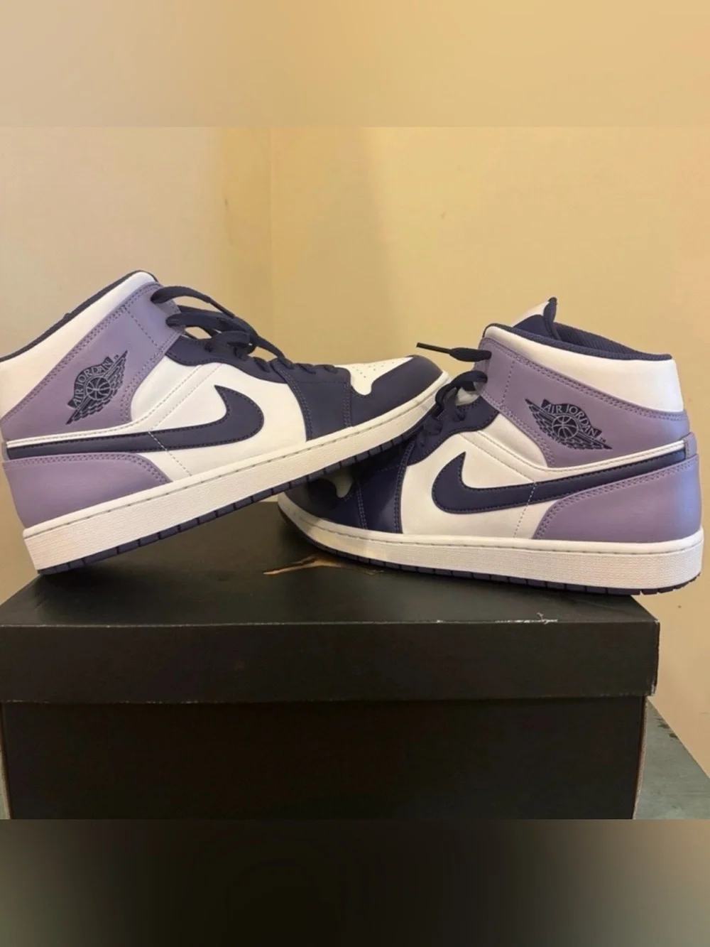Air Jordan 1 Mid (13 M)